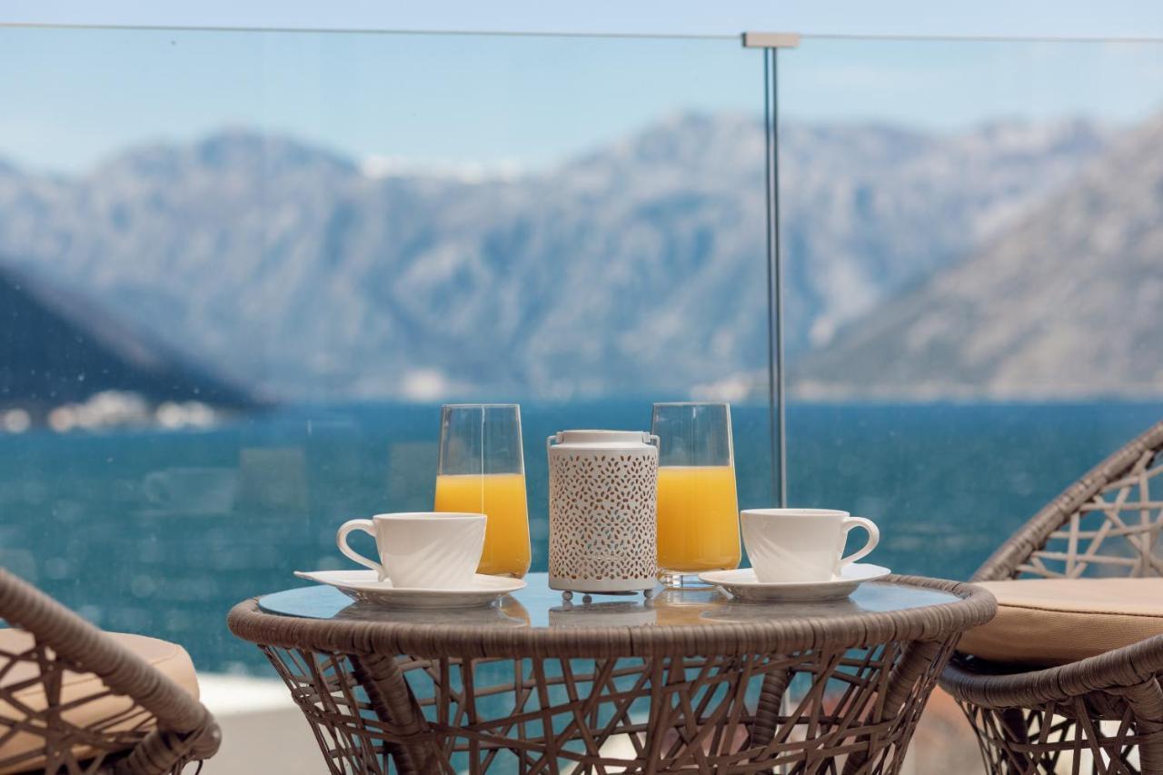 Bonintro Lux Apartment Kotor Buitenkant foto