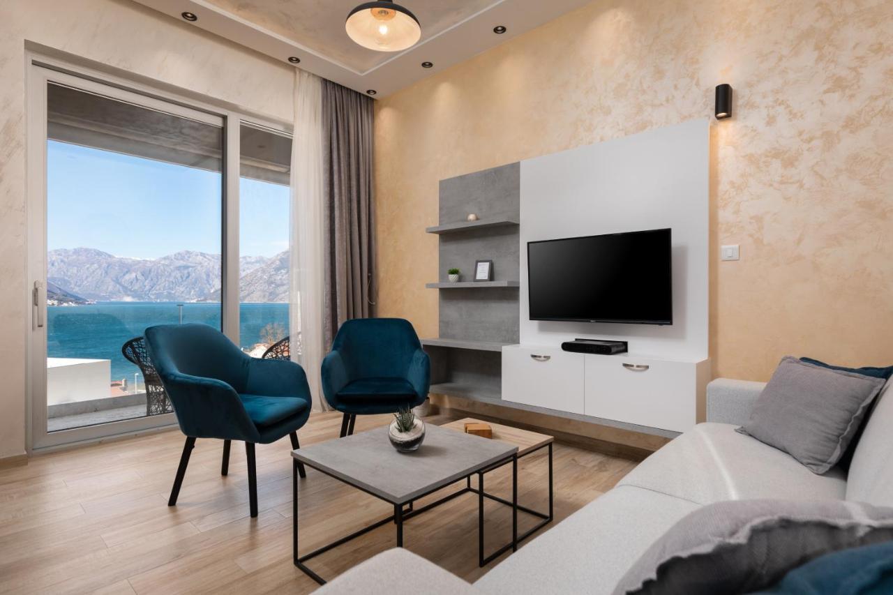 Bonintro Lux Apartment Kotor Buitenkant foto