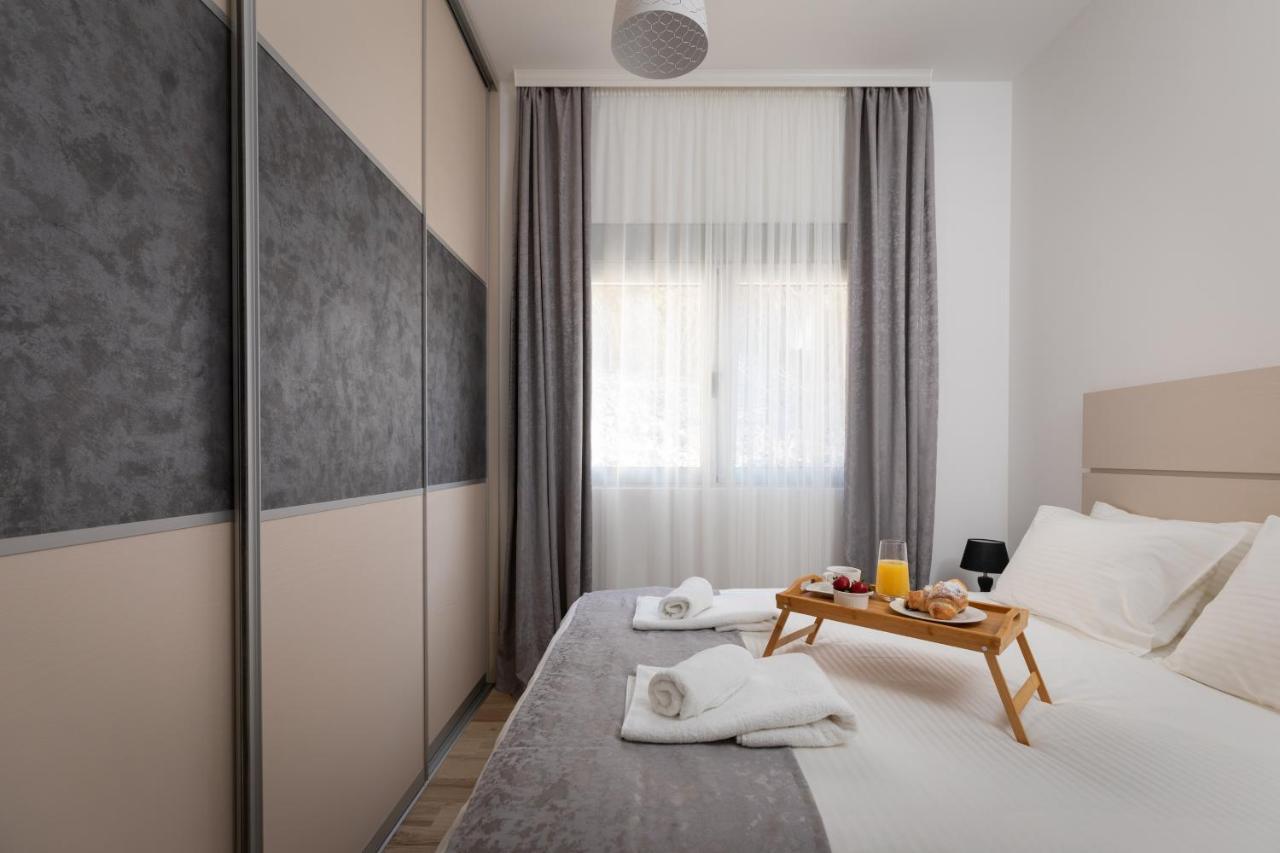Bonintro Lux Apartment Kotor Buitenkant foto